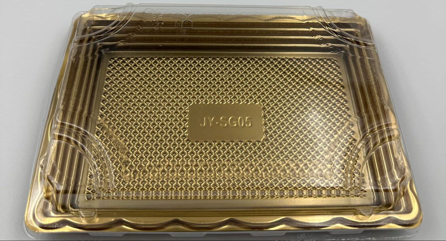 Plateaux-pâtisserie-avec-couvercle-transparent-saphir-foodpack